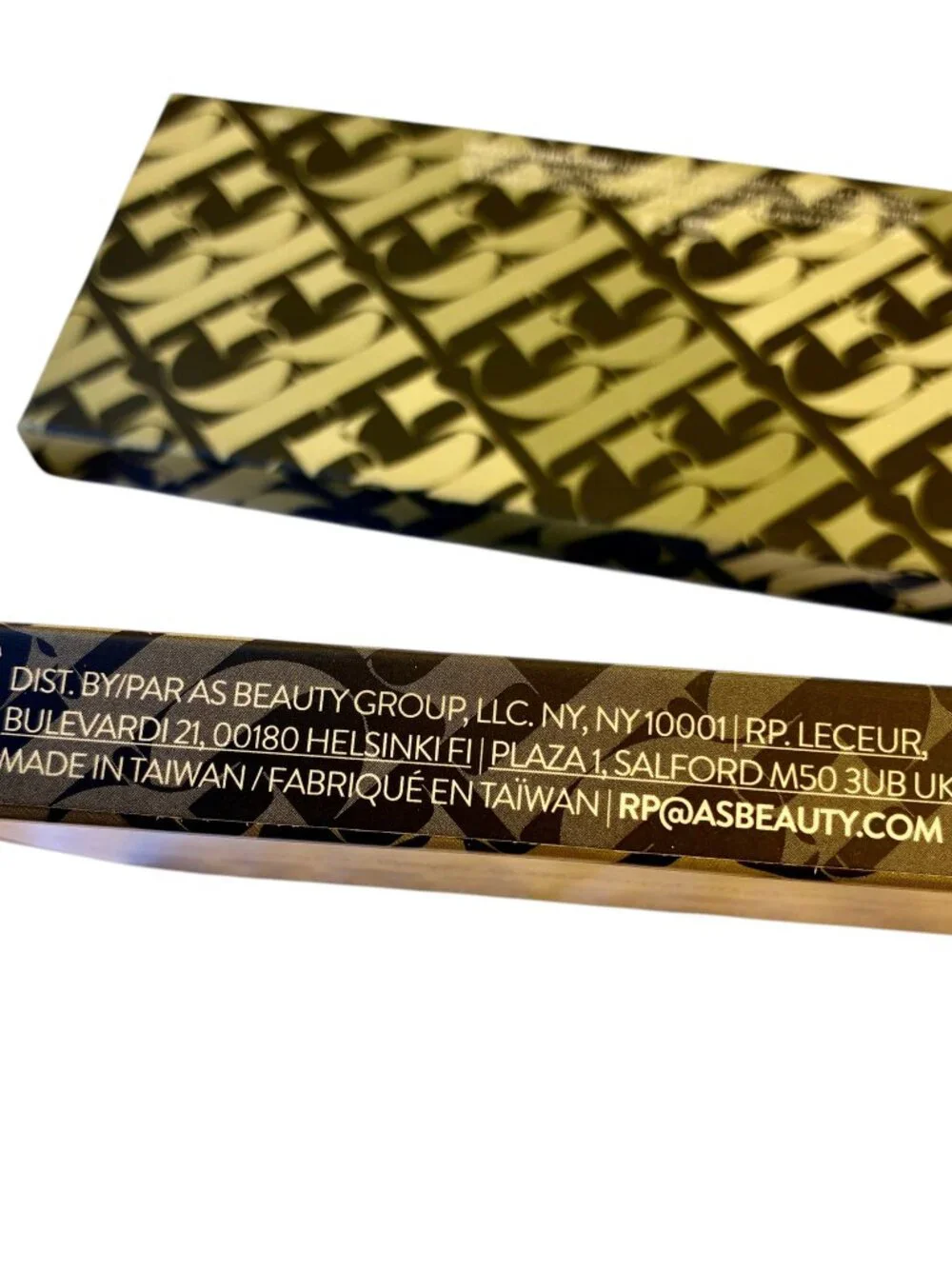 Laura Geller The Delectables Baked Eyeshadow Palette Earthy Essentials 14 Shades